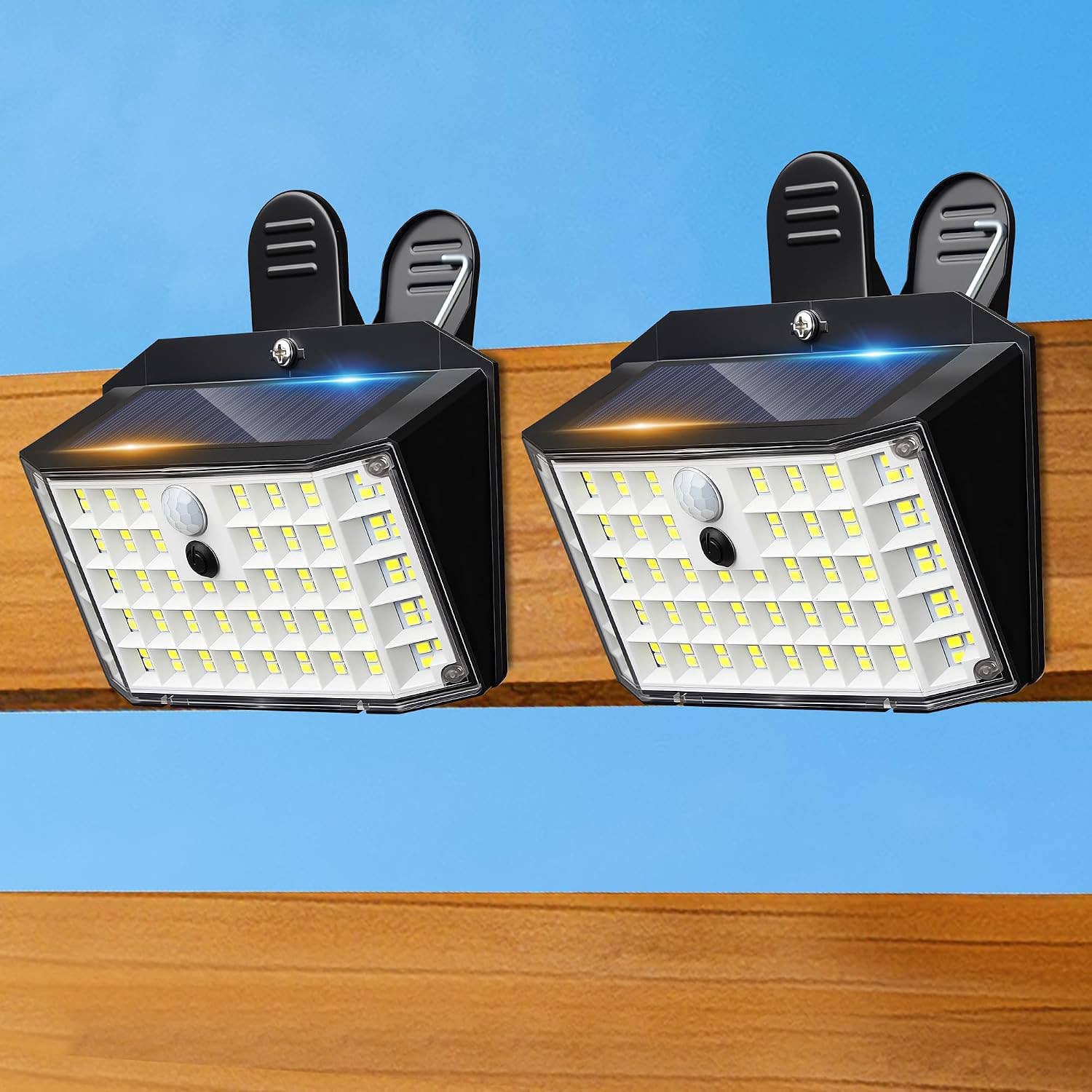 Thumok Clip-On Outdoor Solar Lights