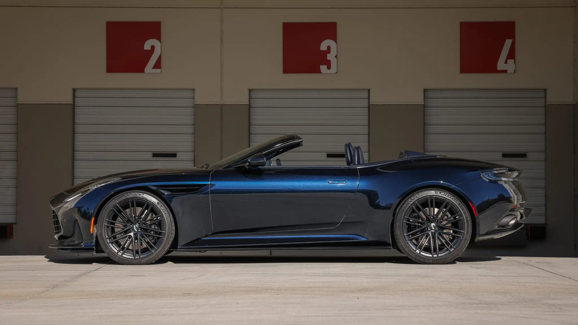 2024 Aston Martin DB12 Volante
