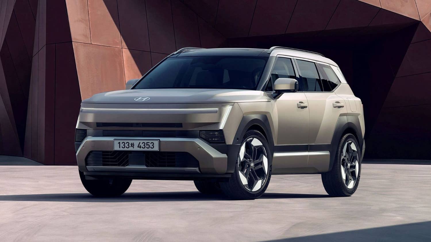 2027 Hyundai Tucson front angled view