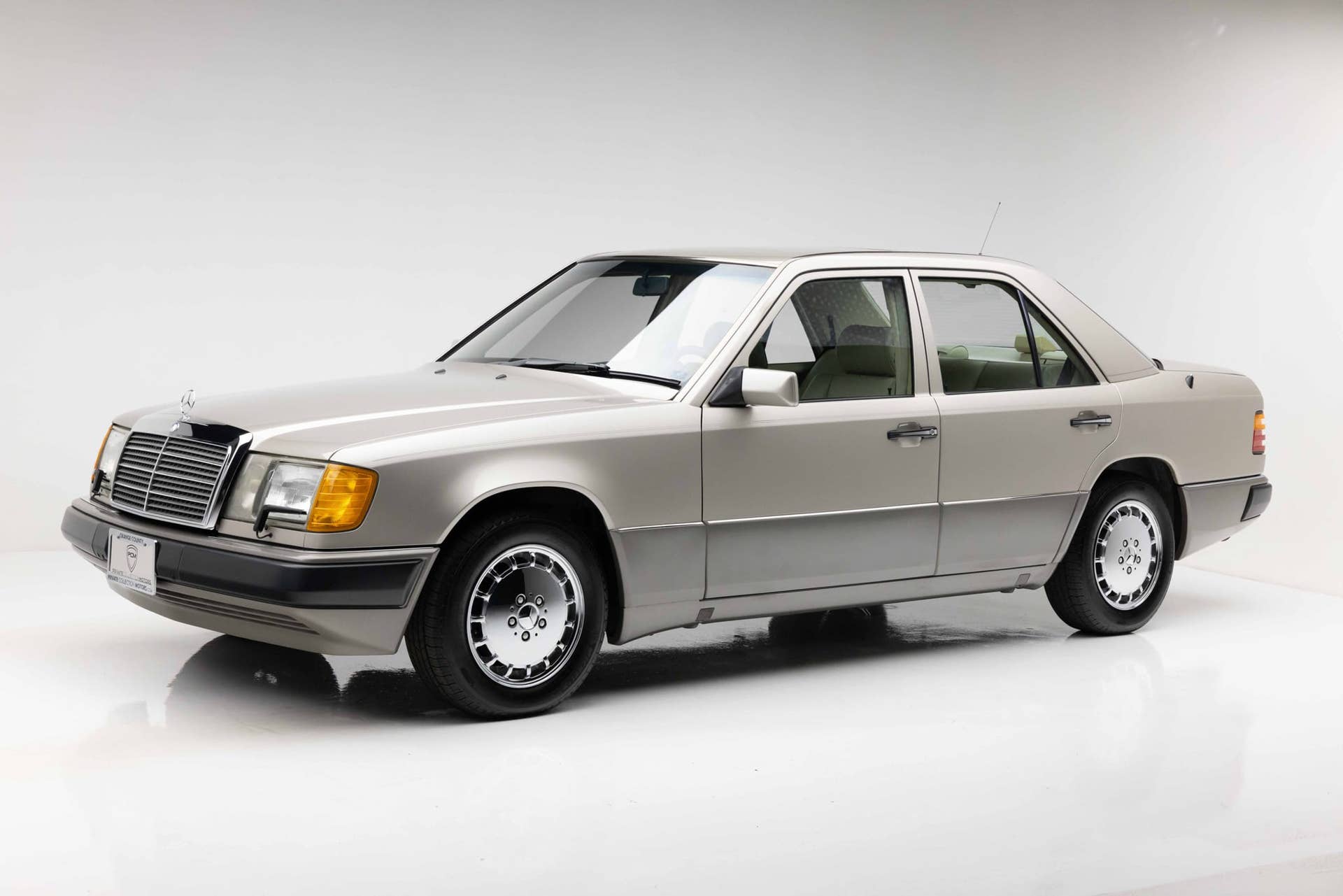 1991 Mercedes-Benz 300E (W124)