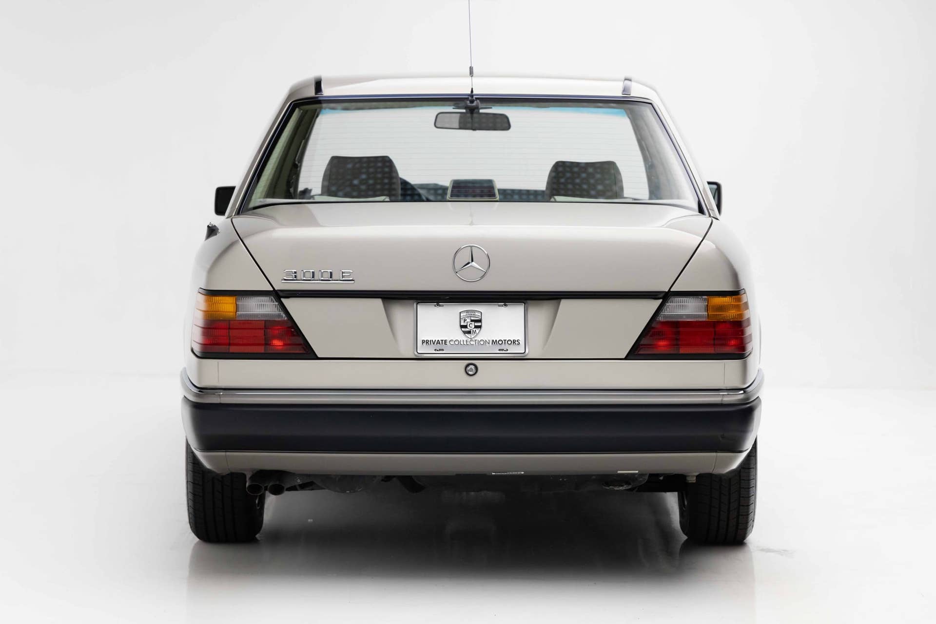 1991 Mercedes-Benz 300E (W124)