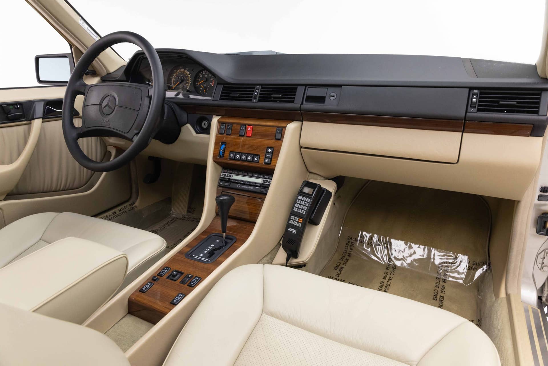 1991 Mercedes-Benz 300E (W124)