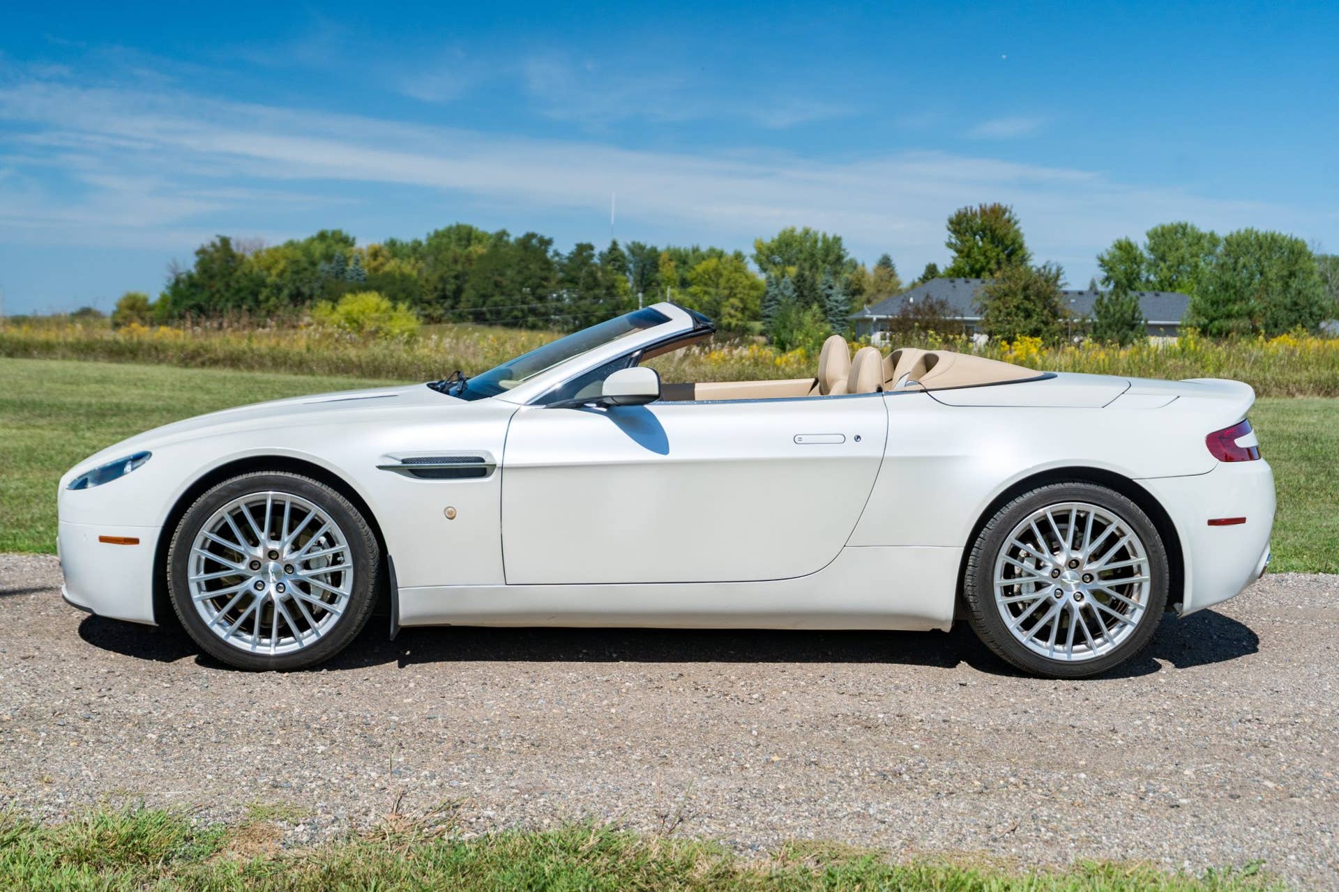 2009 Aston Martin V8 Vantage Roadster