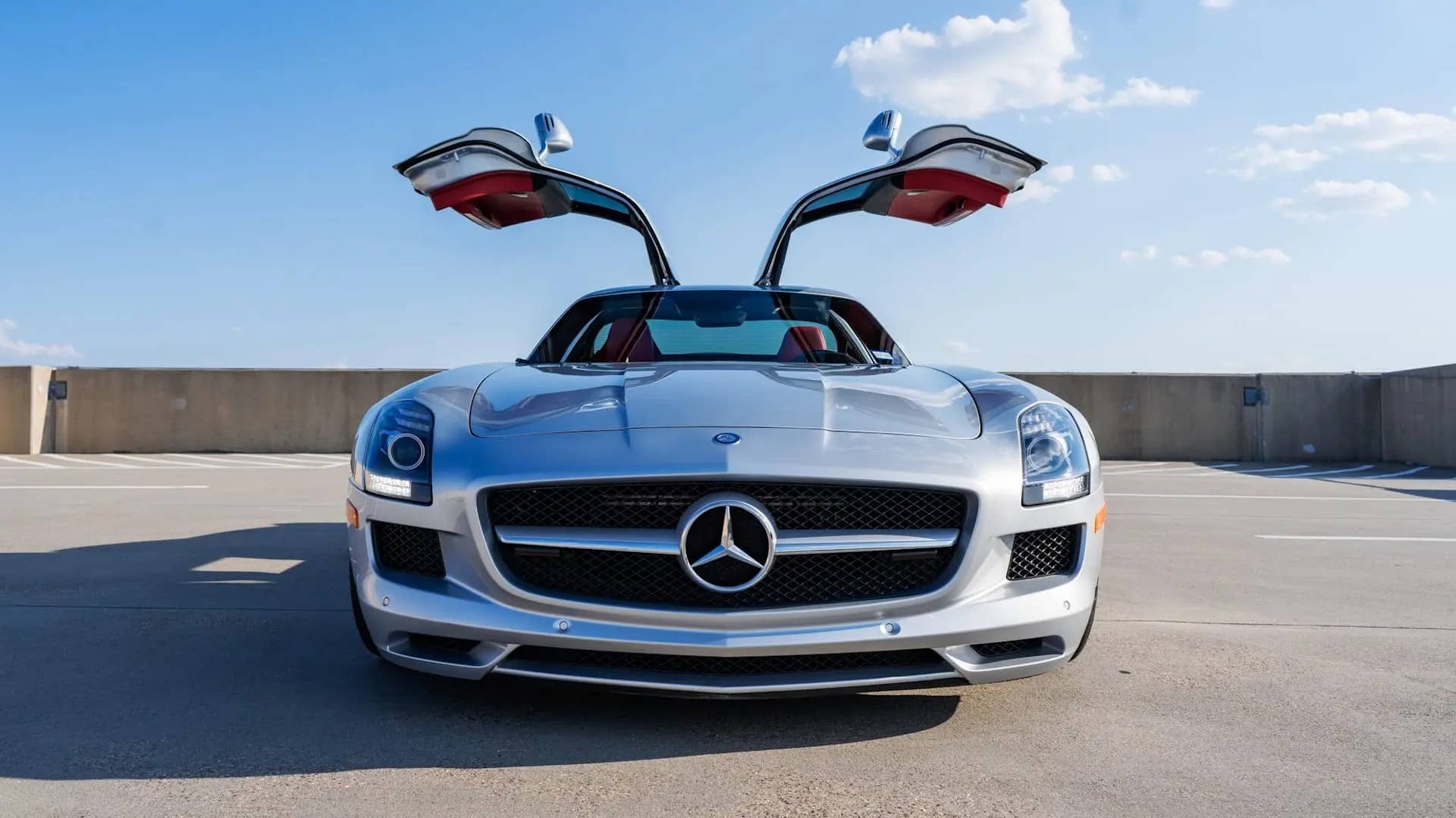 2011 Mercedes-Benz SLS AMG
