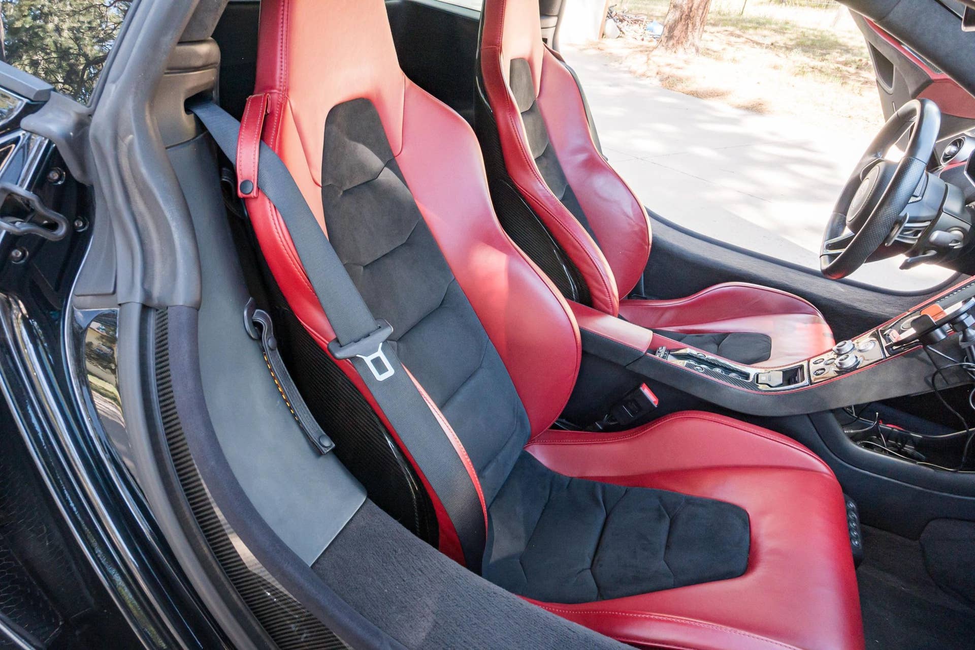 2012 McLaren MP4-12C