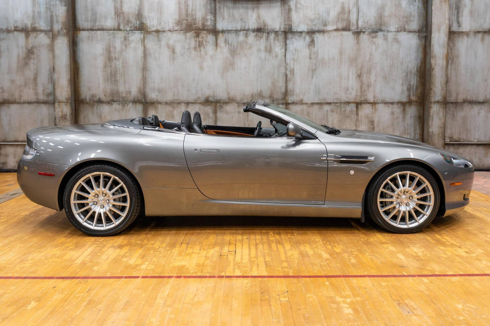 2007 Aston Martin DB9 Volante
