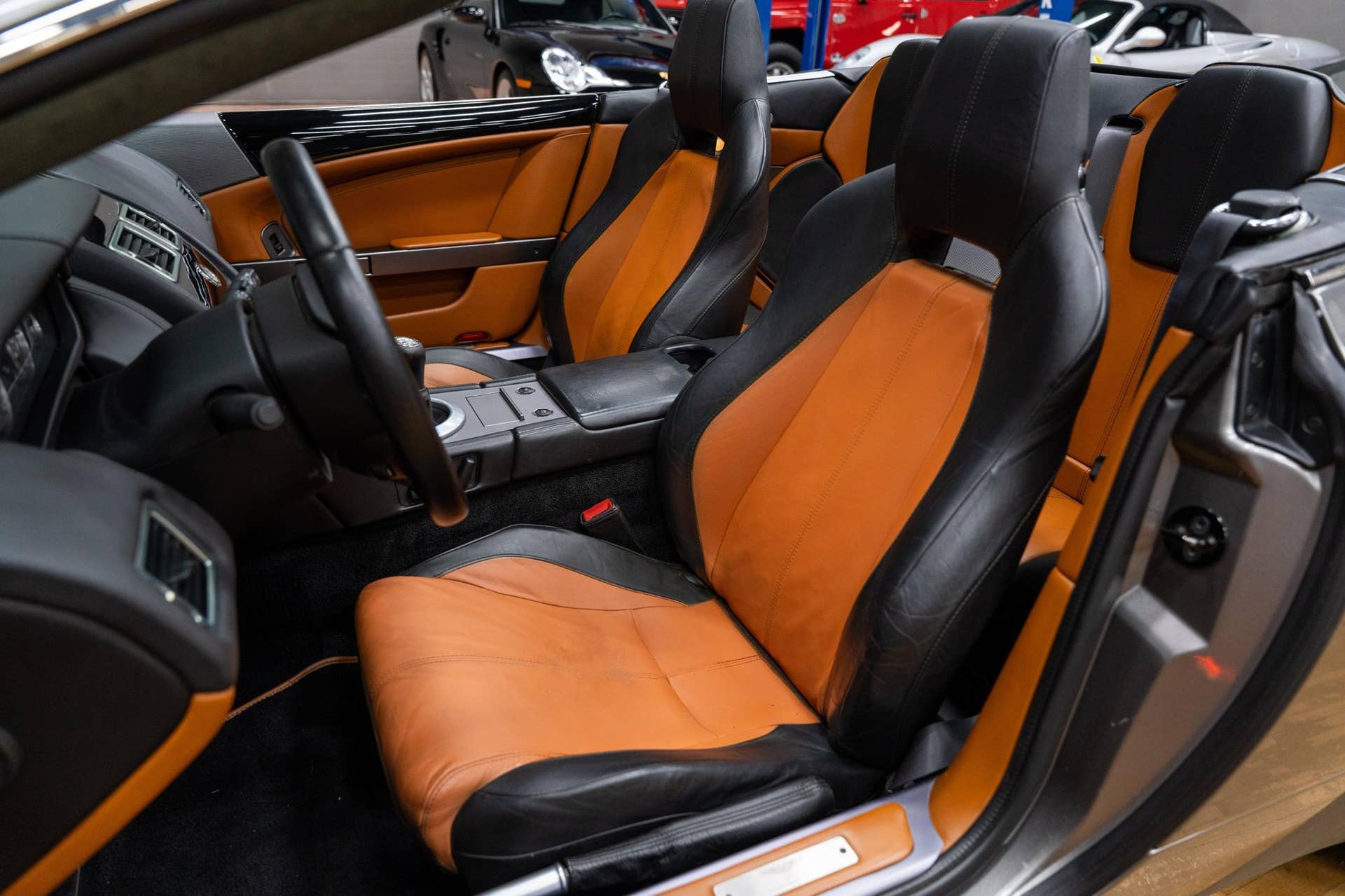 2007 Aston Martin DB9 Volante