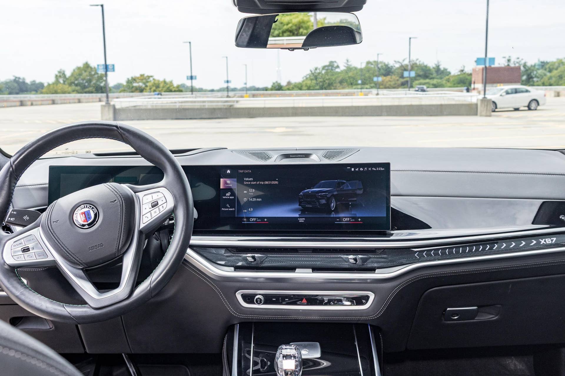 2023 BMW Alpina XB7