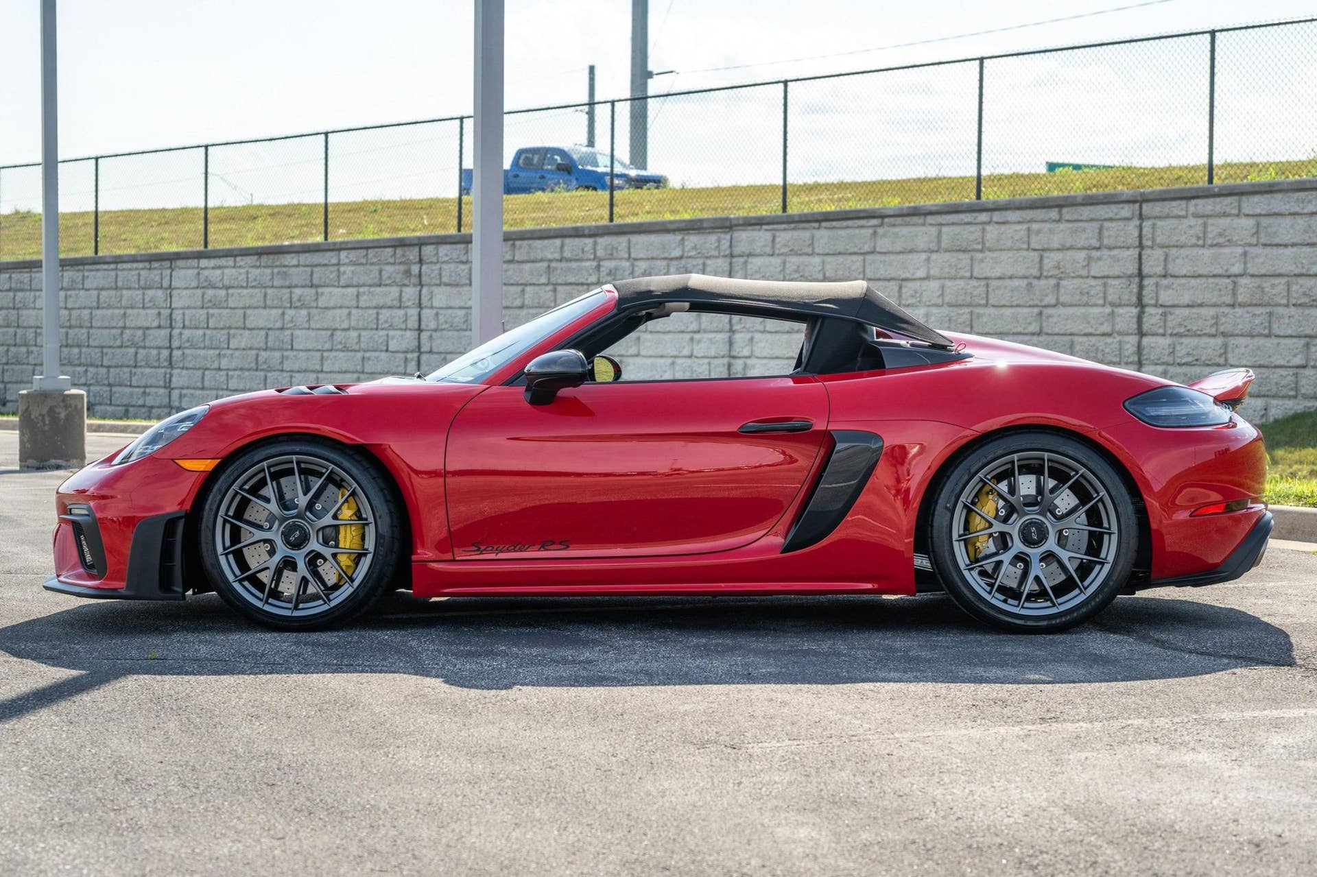 2025 Porsche 718 Spyder RS Weissach