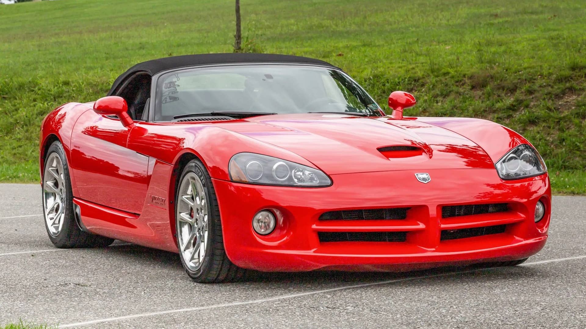2003 Dodge Viper SRT-10 Roadster
