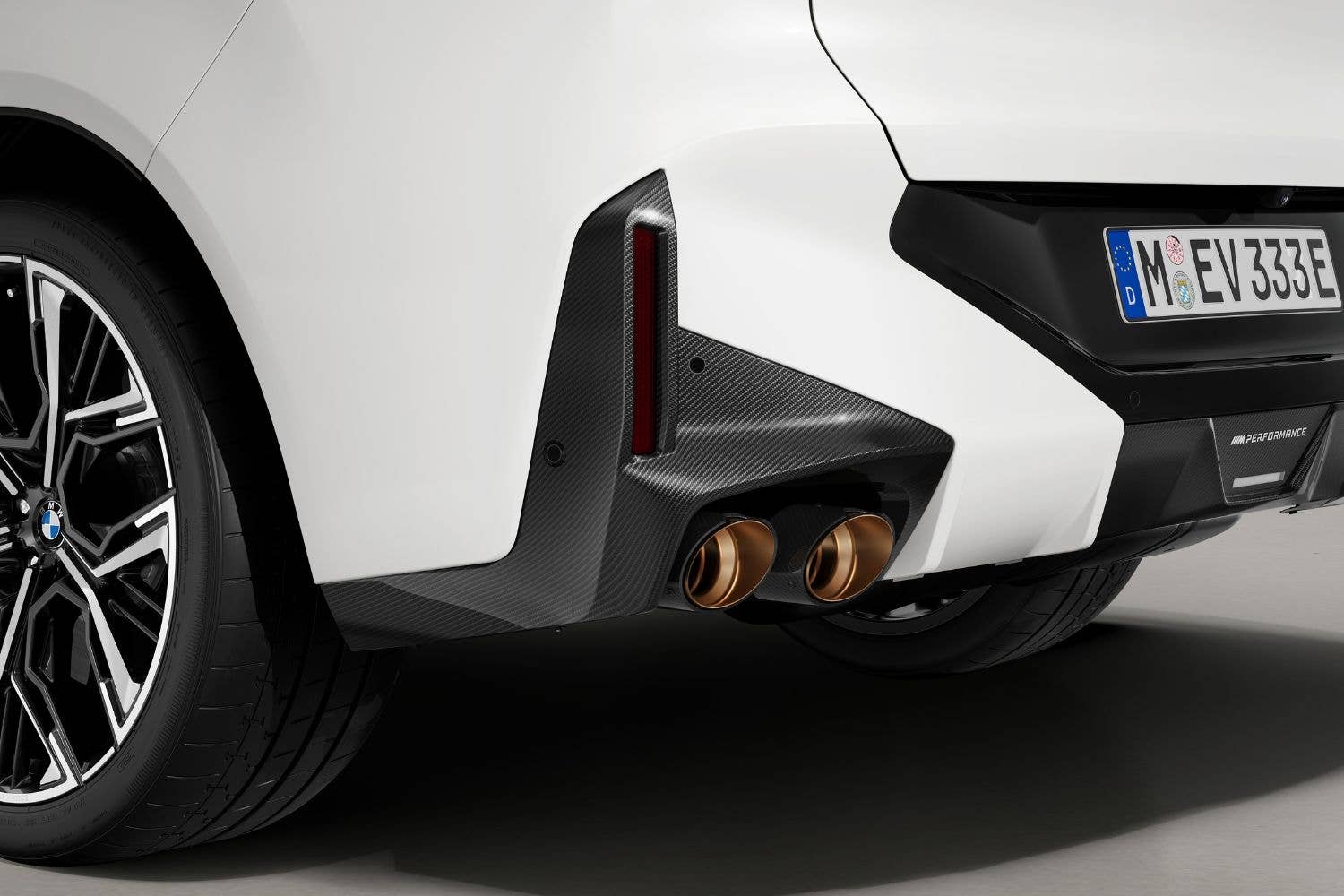 G65 Postcode BMW Wants Your New X5 to Look Faster With These M Performance Parts ...
