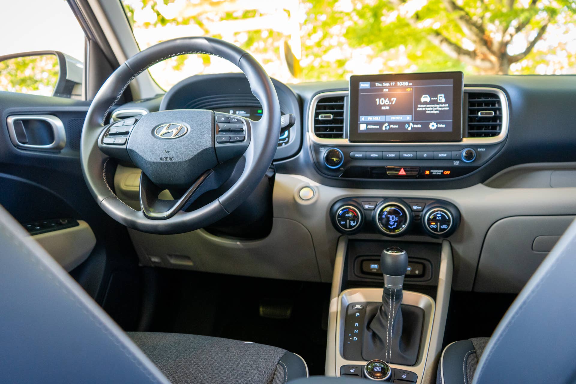 2026 Hyundai Venue SEL W/ 2-Tone Roof