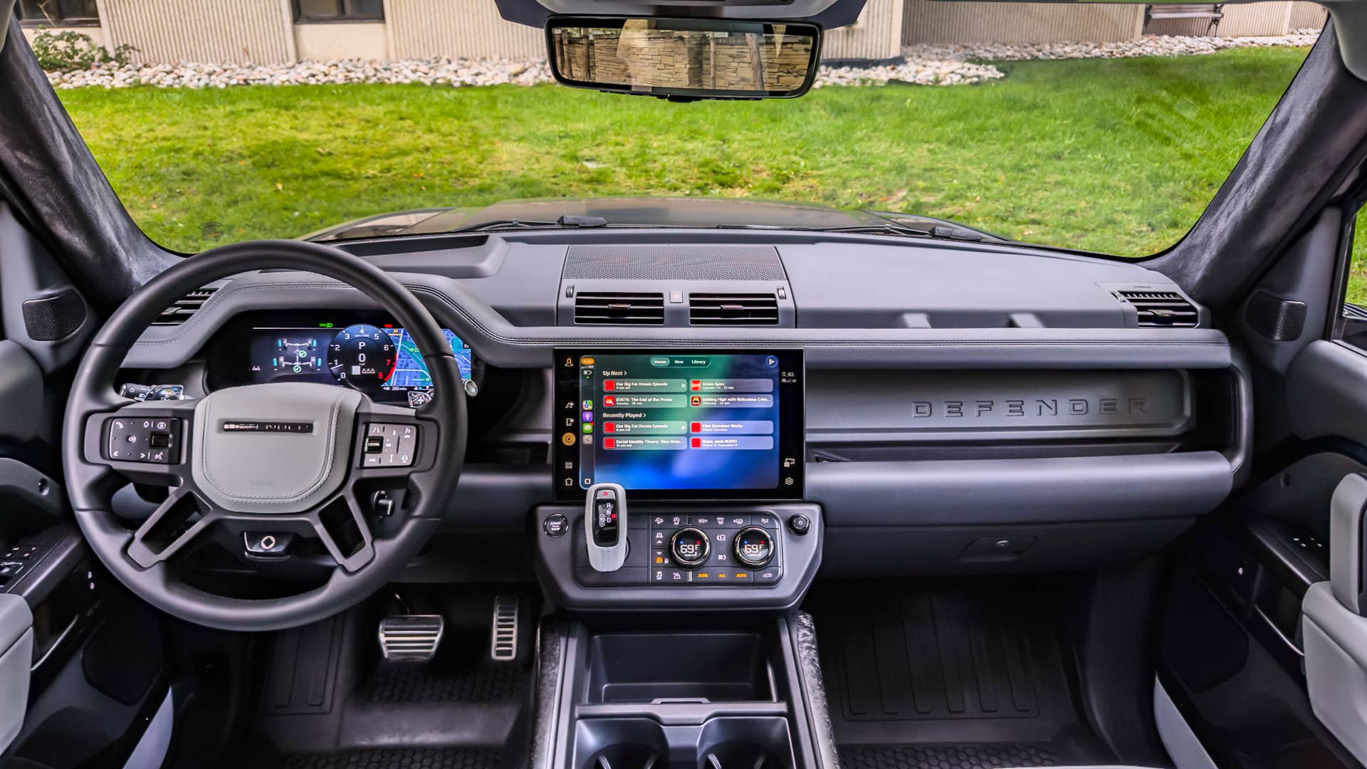 2026 Land Rover Defender 110 Octa