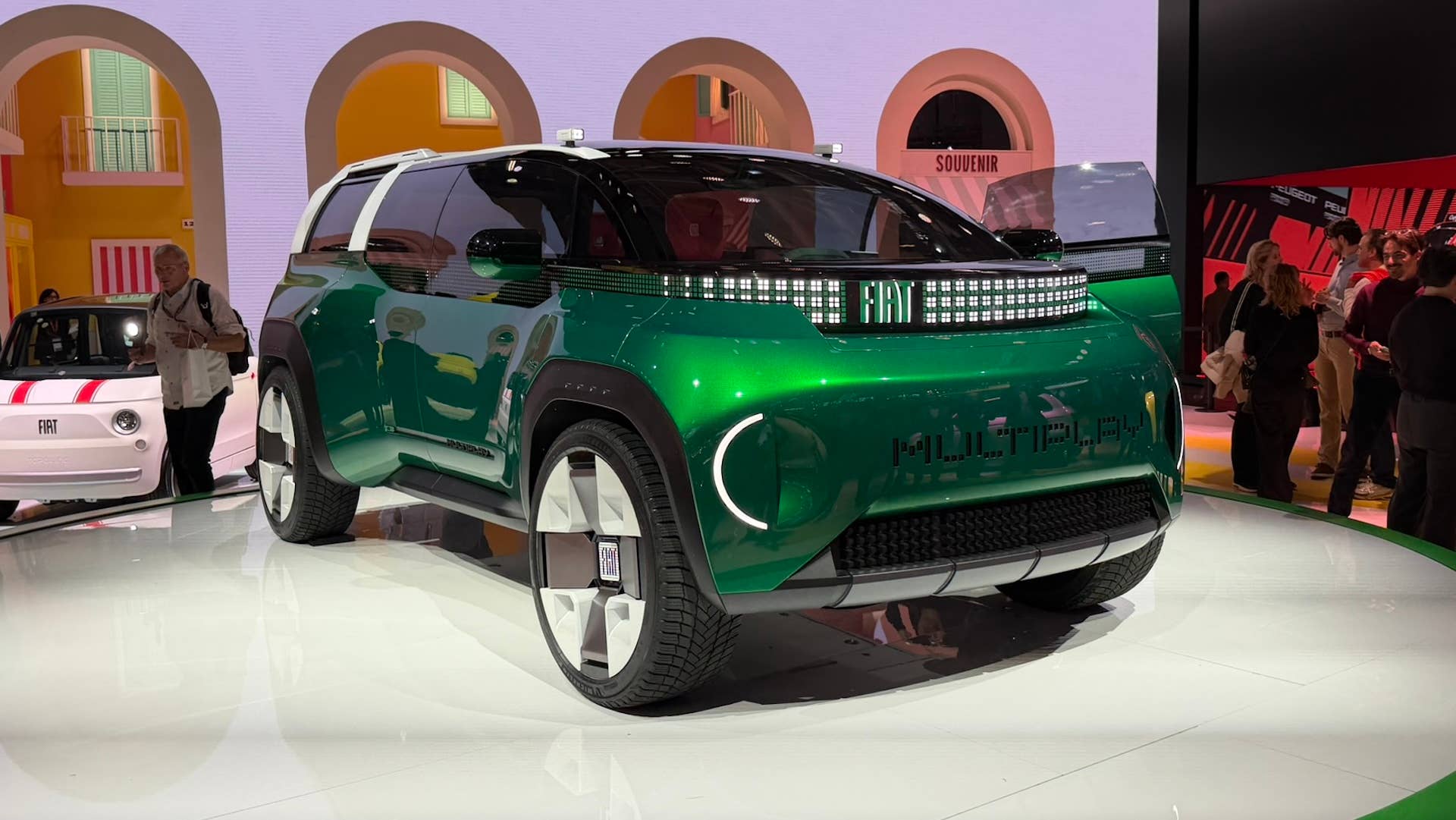 Fiat's Wild New Multiplay Concept Turns a Family Car Into a Pickup ...