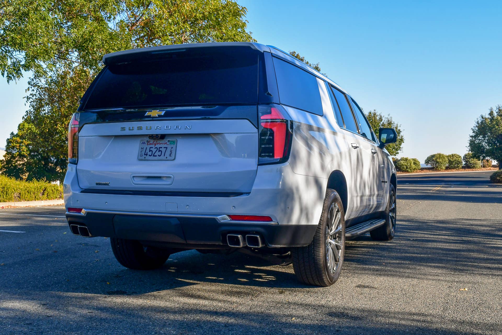 Different Rows Traps 2026 Chevrolet Suburban High Country Diesel: Is $86K a Good Value for ...