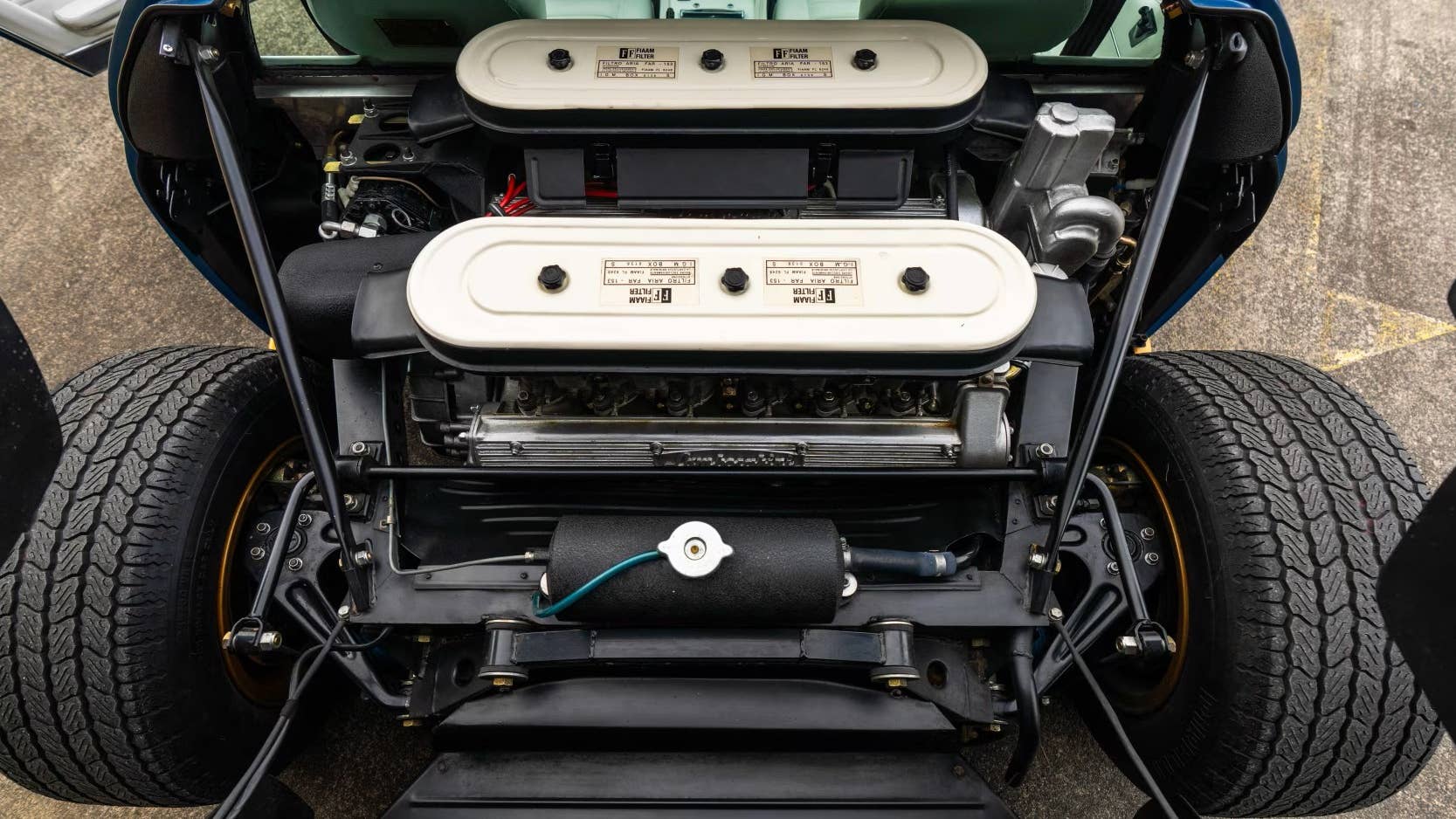 Engine Features 6 Bizarre Engine Layouts That Vanished From Modern Cars - Autoblog