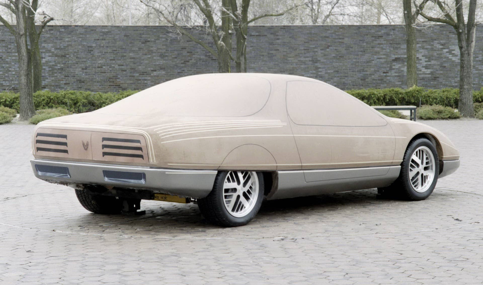 Project GM-80 (Pontiac Firebird)