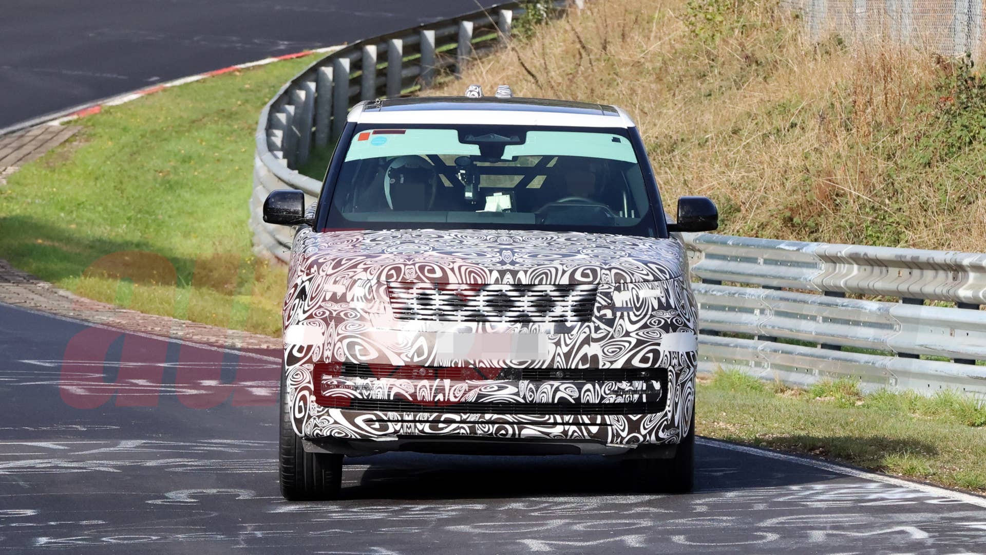 2028 Range Rover Spy Shots Reveal Changes You'll Barely Notice - Autoblog