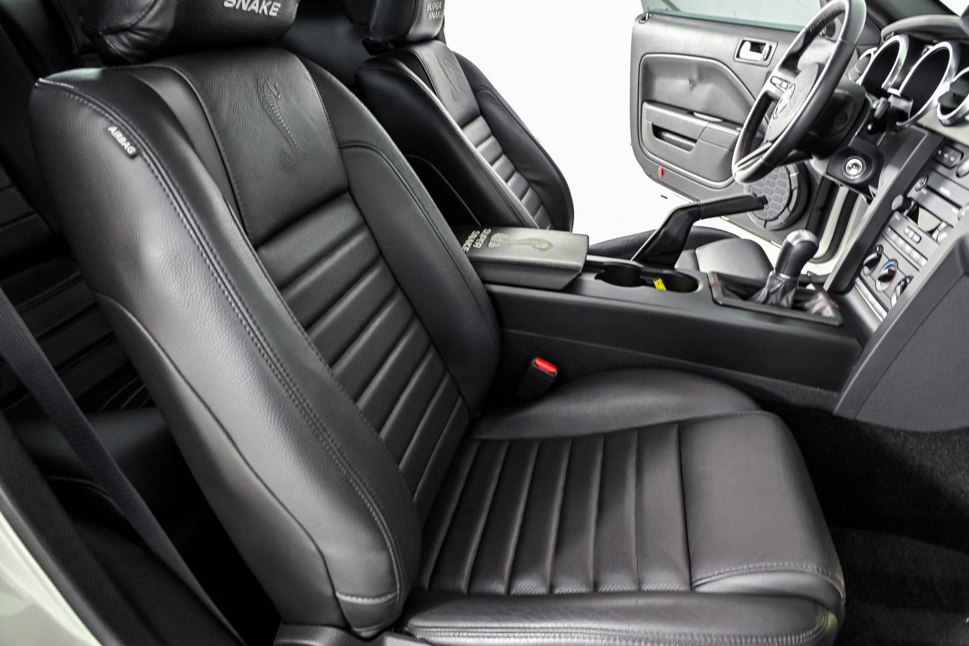 Snak With 2007 Ford Mustang Shelby GT500 Super Snake for Sale With 2,800 Miles ...