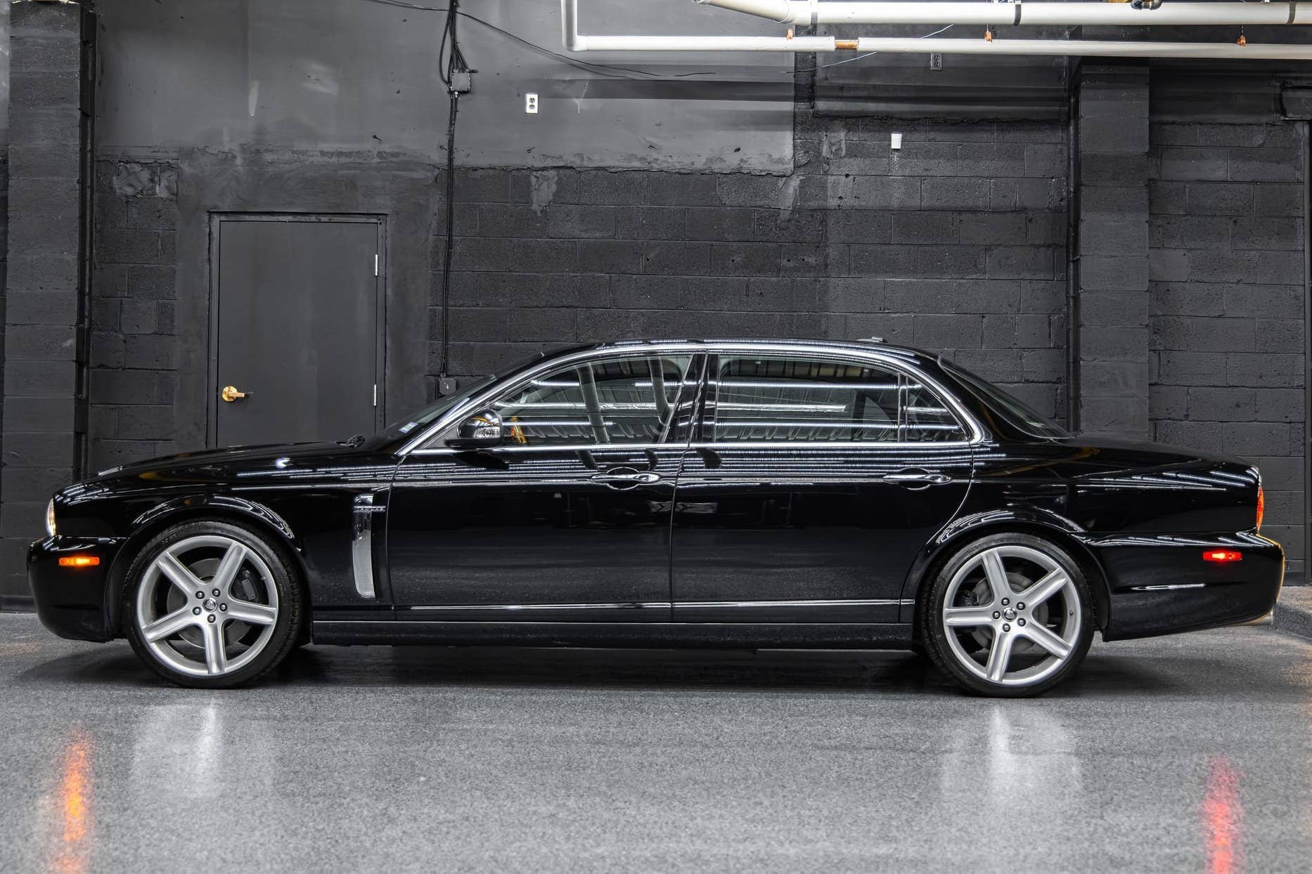 2008 Jaguar Super V8
