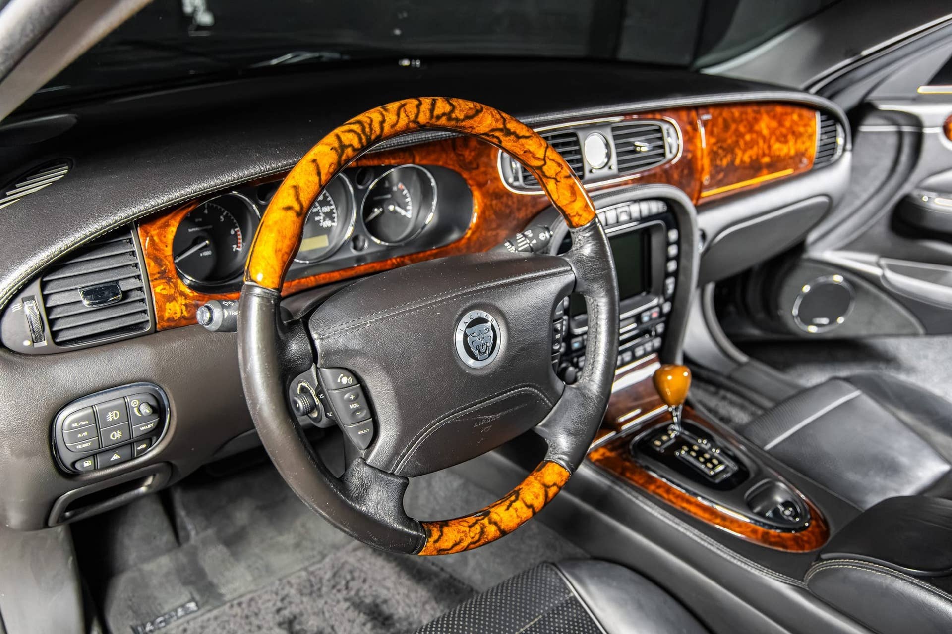 2008 Jaguar Super V8