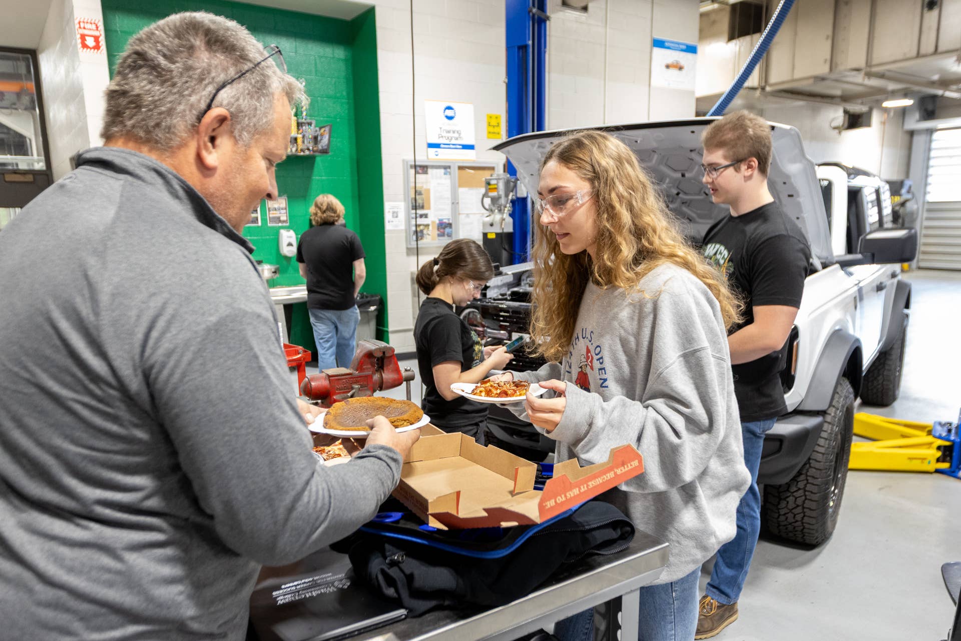 Ford and Washtenaw Community College Build Skills — and a Ford Bronco — for SEMA 2026