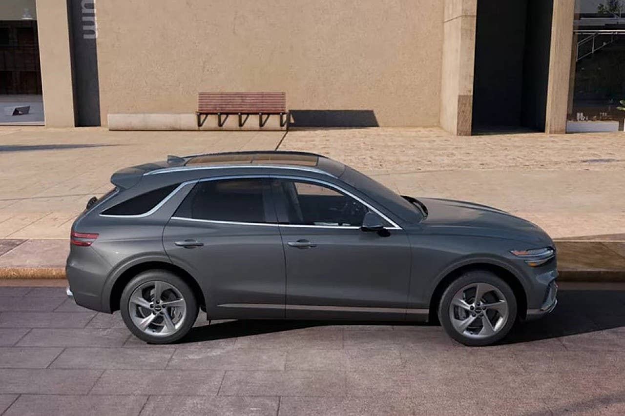 2026 Genesis GV70 2.5T Advanced in Makalu Gray side view