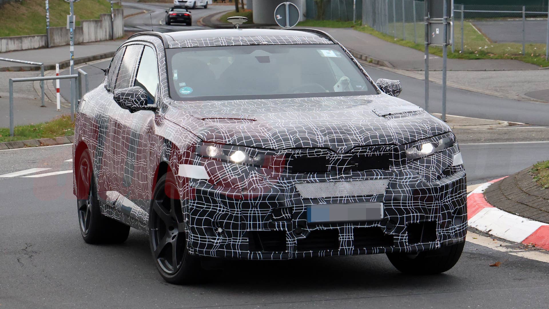 2028 BMW X5 M prototype spy shot
