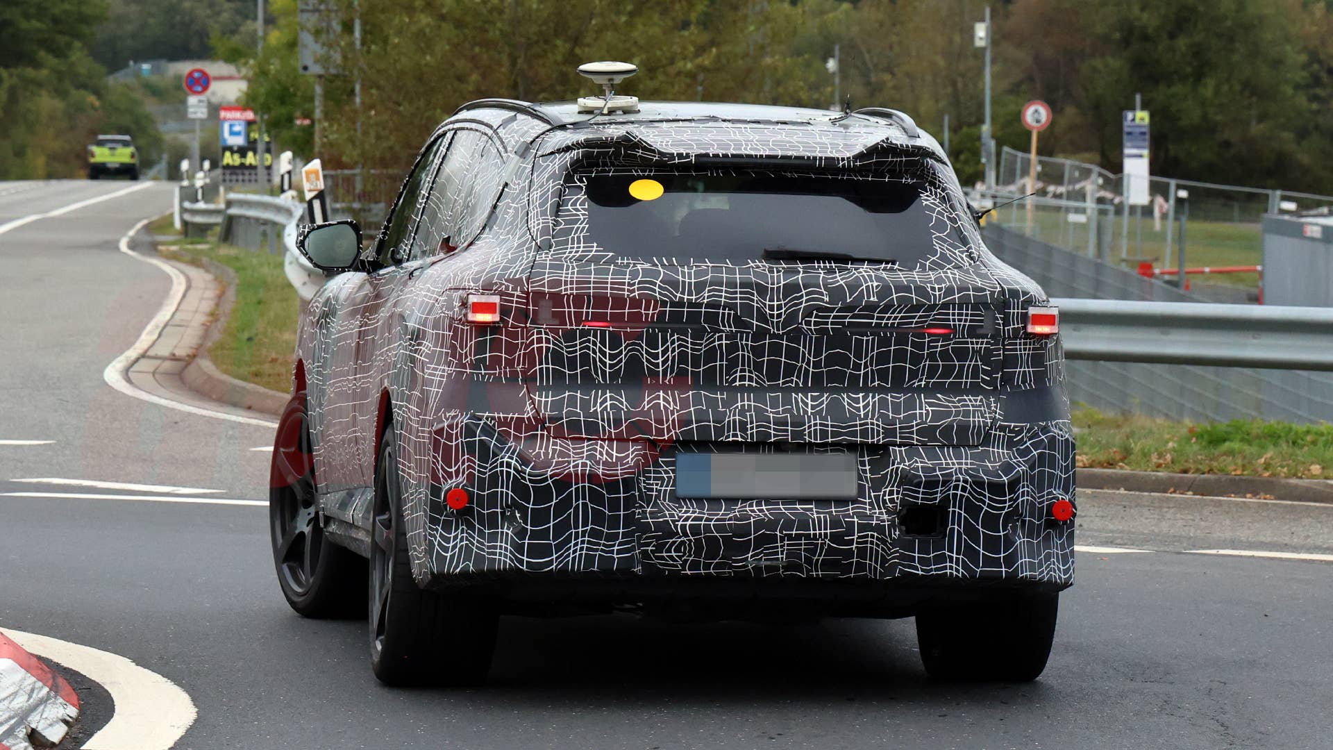 2028 BMW X5 M prototype spy shot