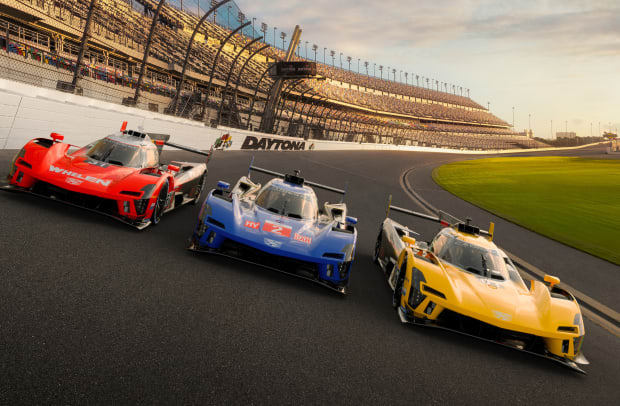 Cadillac shows its V8 powered endurance race car s final design Autoblog