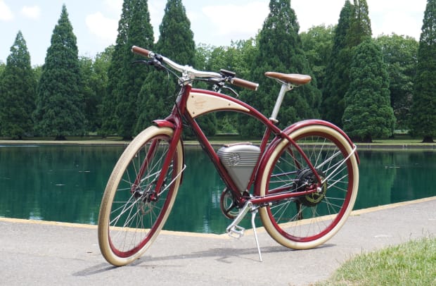 Vintage Electric E Bikes Review Big power and retro style without the sweat or spandex Autoblog