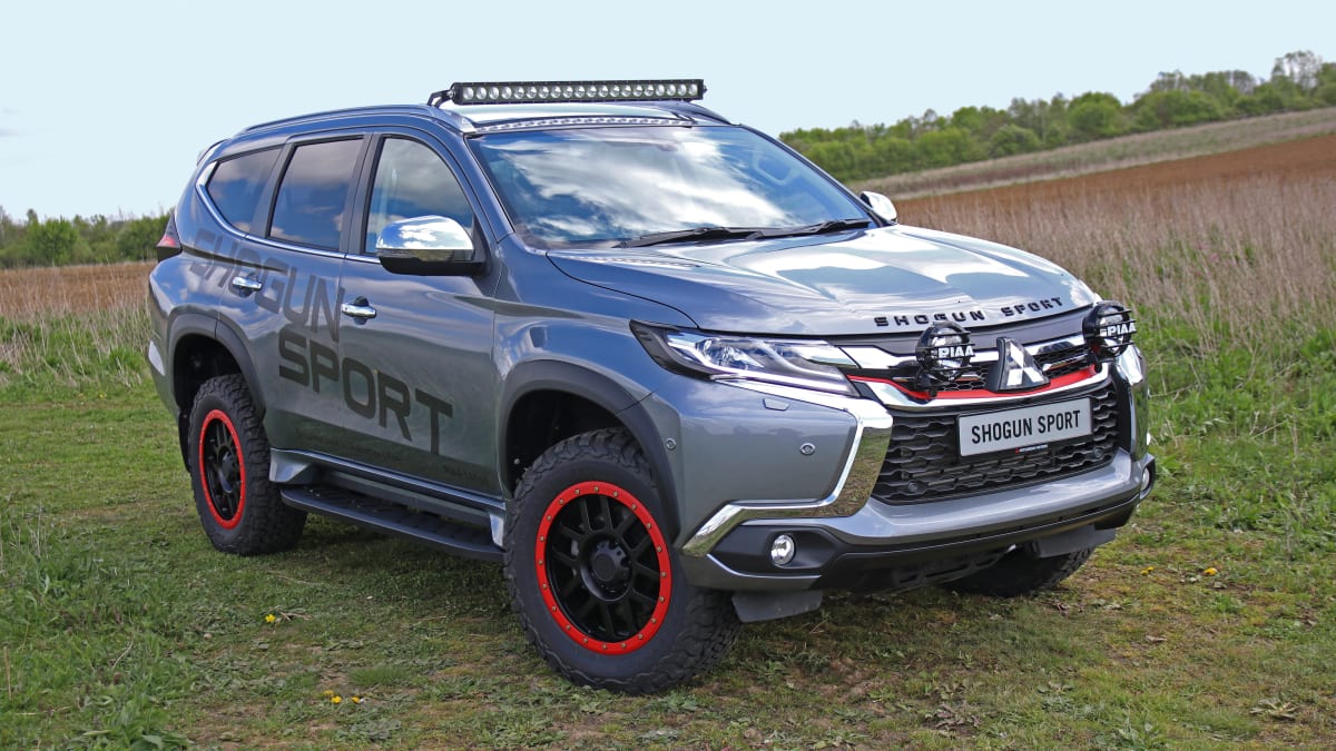 Mitsubishi shogun sport side steps sale