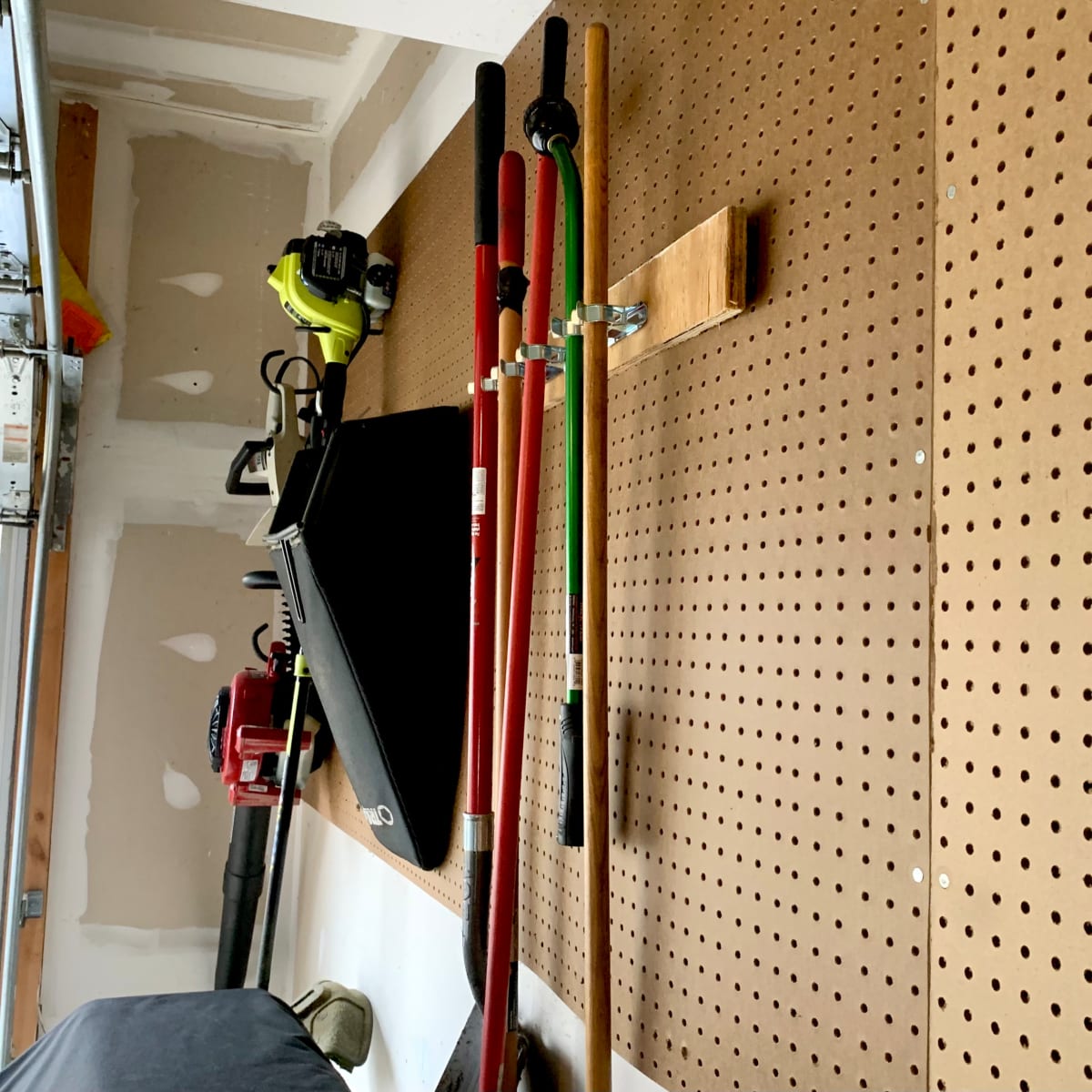 Best garage storage systems of 2024 Autoblog