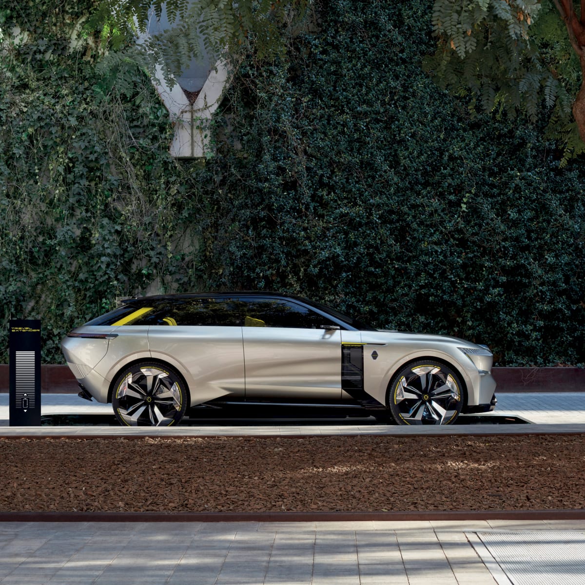 Renault Morphoz concept a battery swapping shape shifting Gallic EV Autoblog