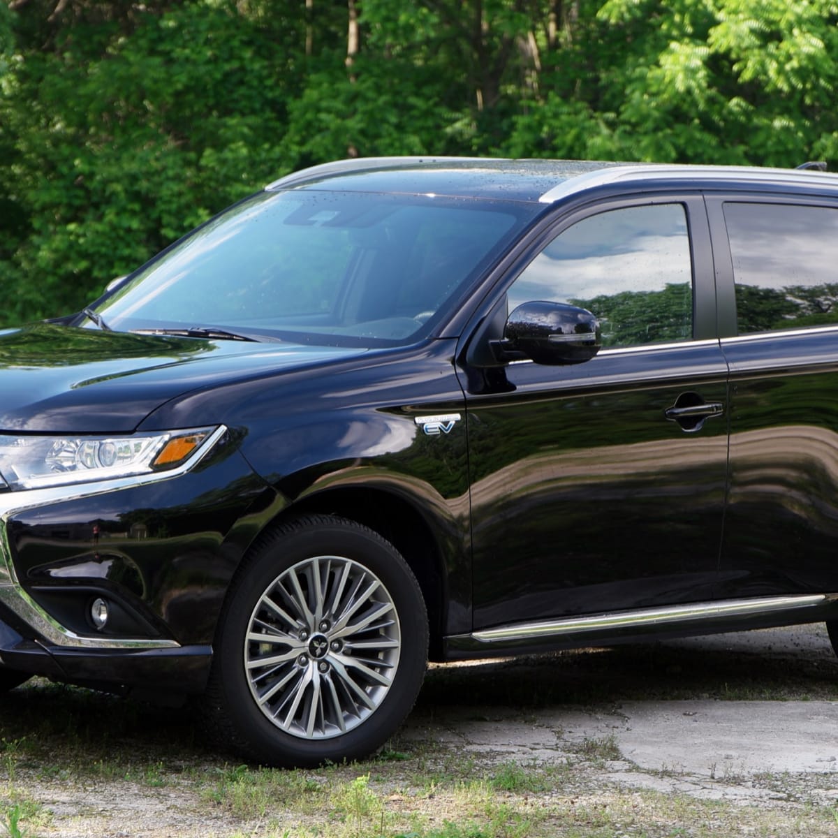 2021 Mitsubishi Outlander PHEV Road Test Review Improved but falling behind Autoblog