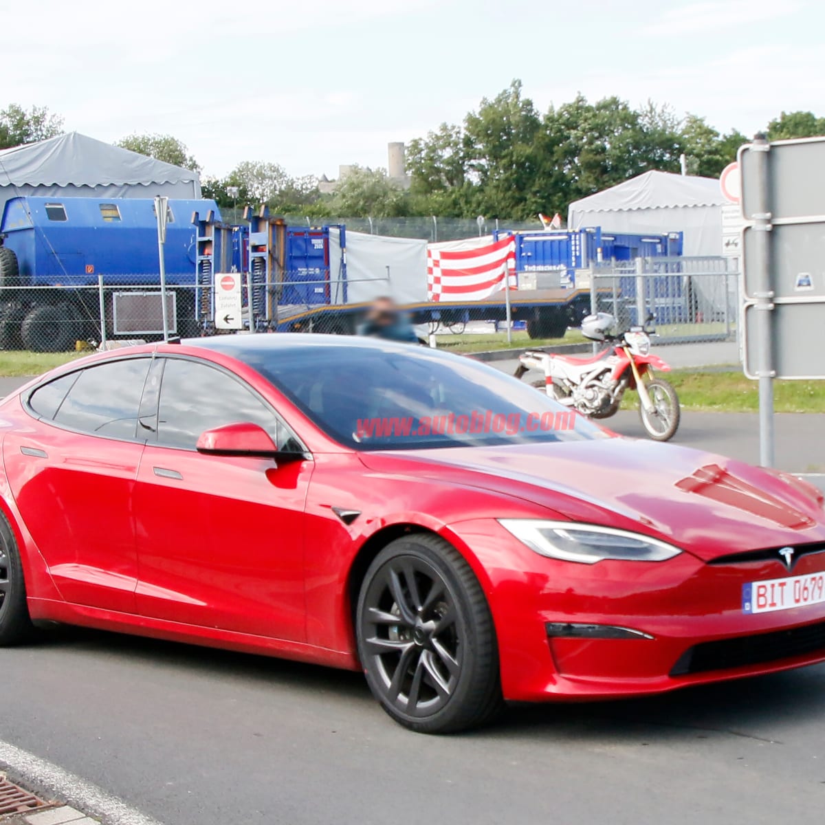 Tesla Model S Plaid back at the Nurburgring in production form Autoblog