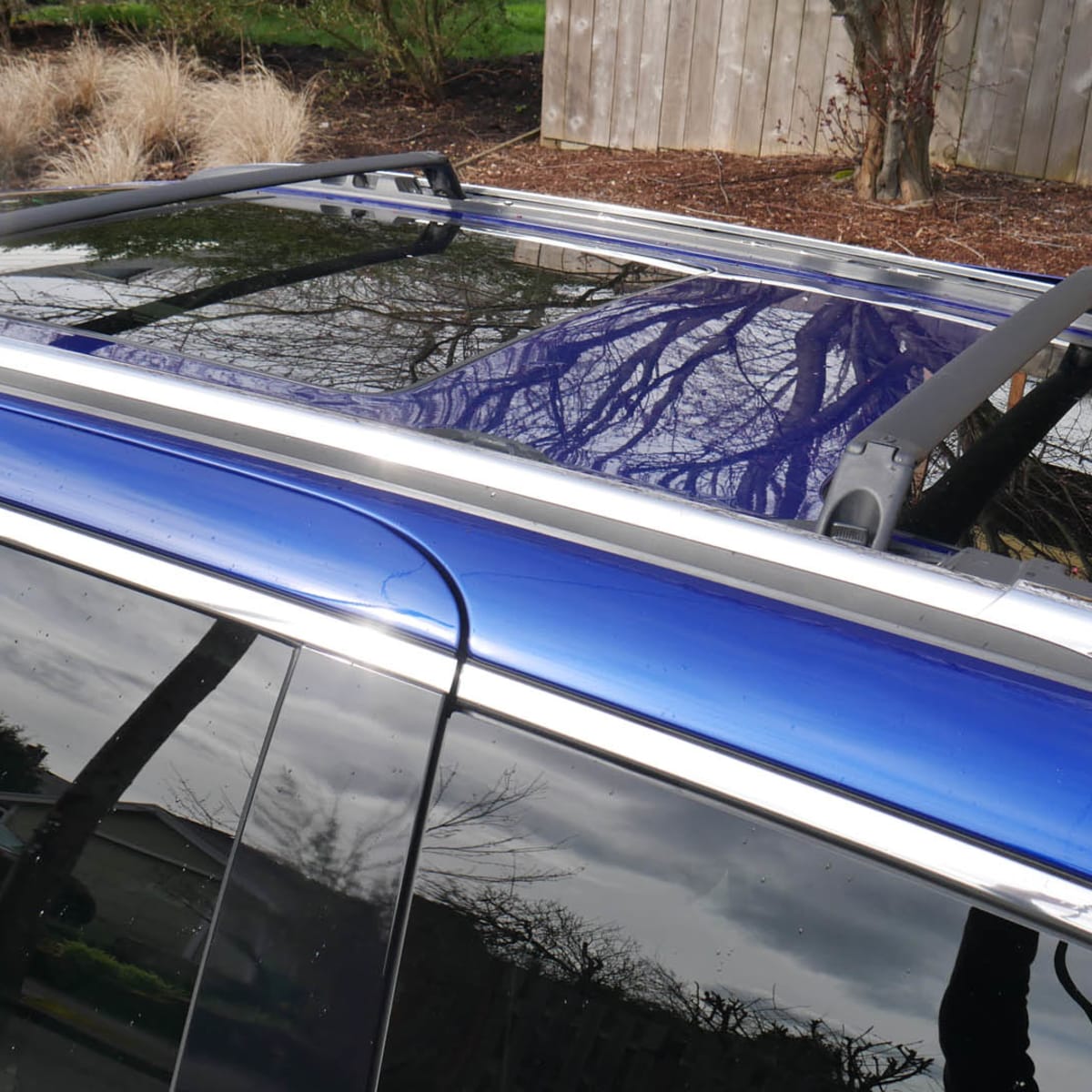 The Chrysler Pacifica has clever Stow n Place roof rack crossbars Autoblog