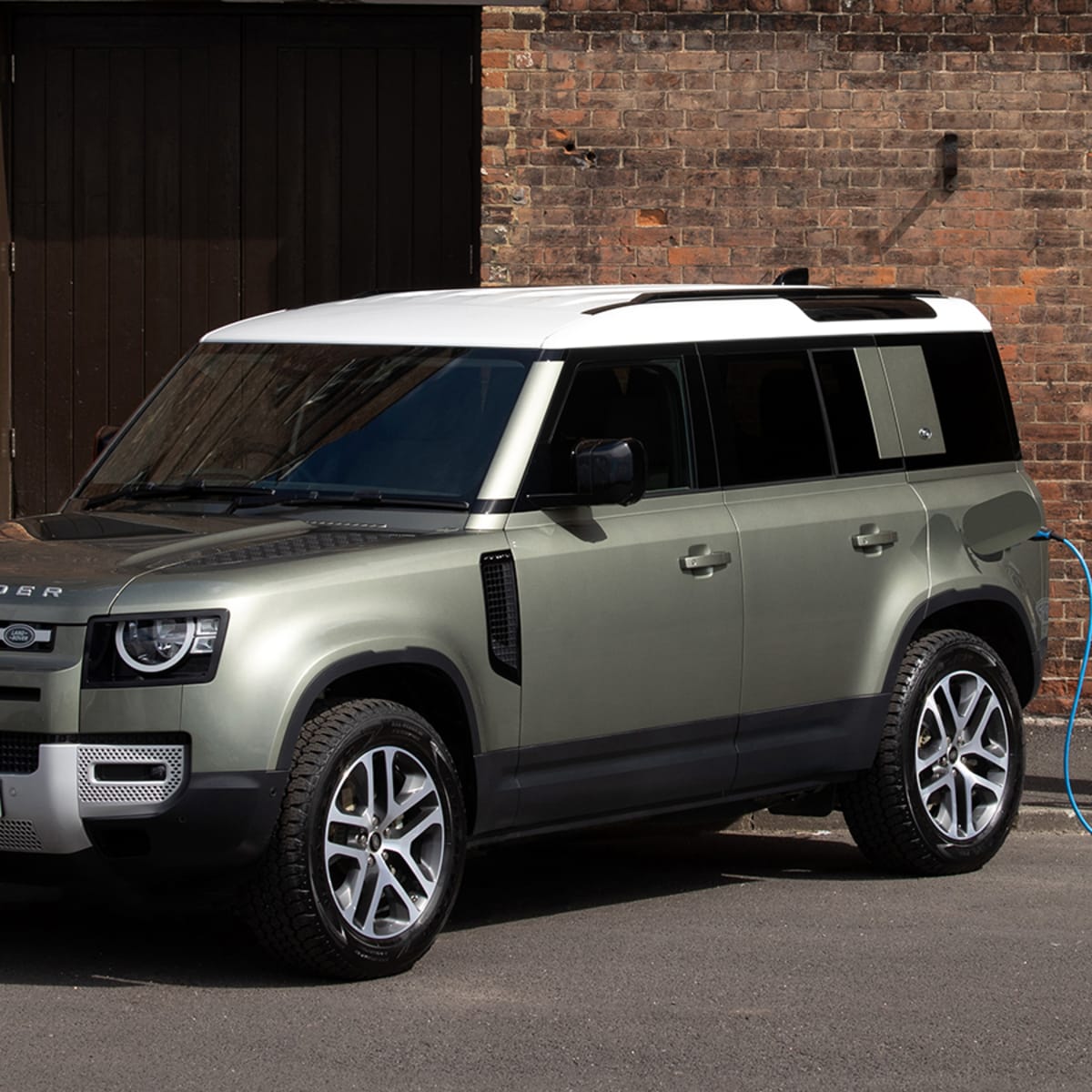 2021 Land Rover Defender PHEV and diesel six cylinder announced but not for America Autoblog