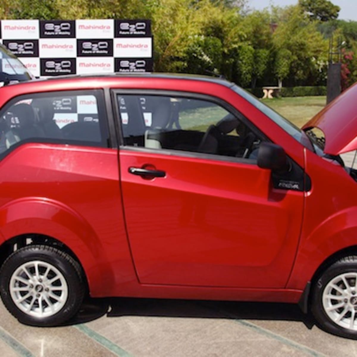 India s Reva e20 EV ready to take on Norway Sri Lanka Autoblog