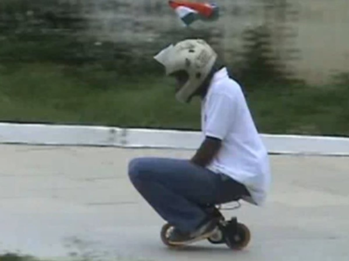 VIDEO World s Smallest Electric Bicycle Autoblog