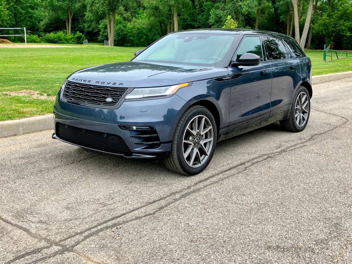 5 thoughts about 2024 Range Rover Velar Dynamic SE Autoblog