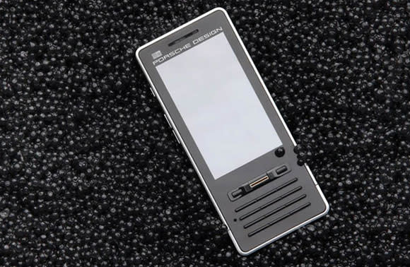 Smooth Operator: Porsche Design releases new P'9522 phone