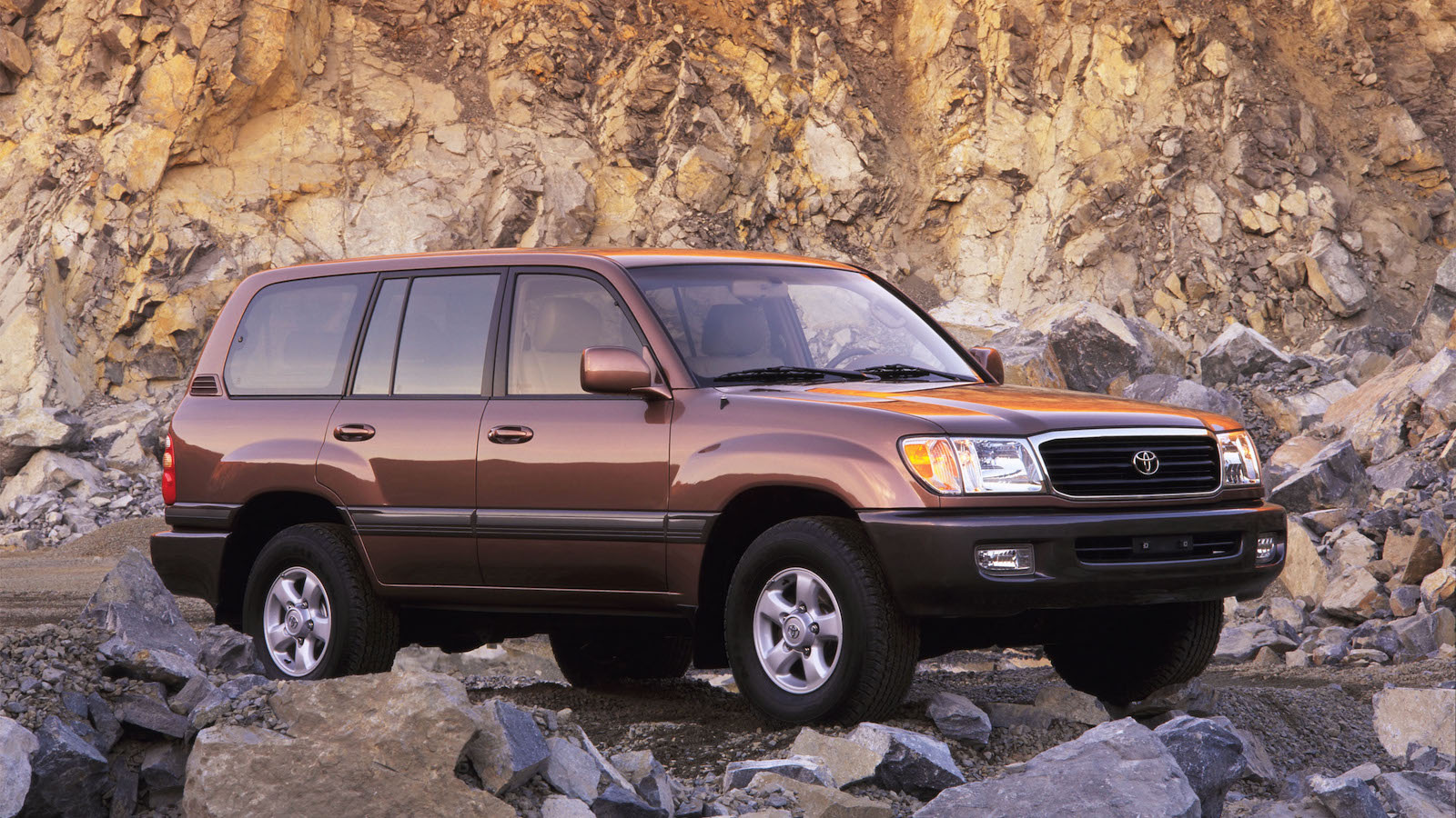 2000 Toyota Land Cruiser UZJ100 – Japanese Classics