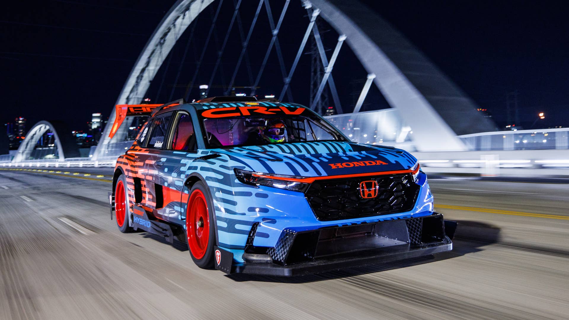 Honda CR-V Hybrid Racer First Ride: 800-hp 