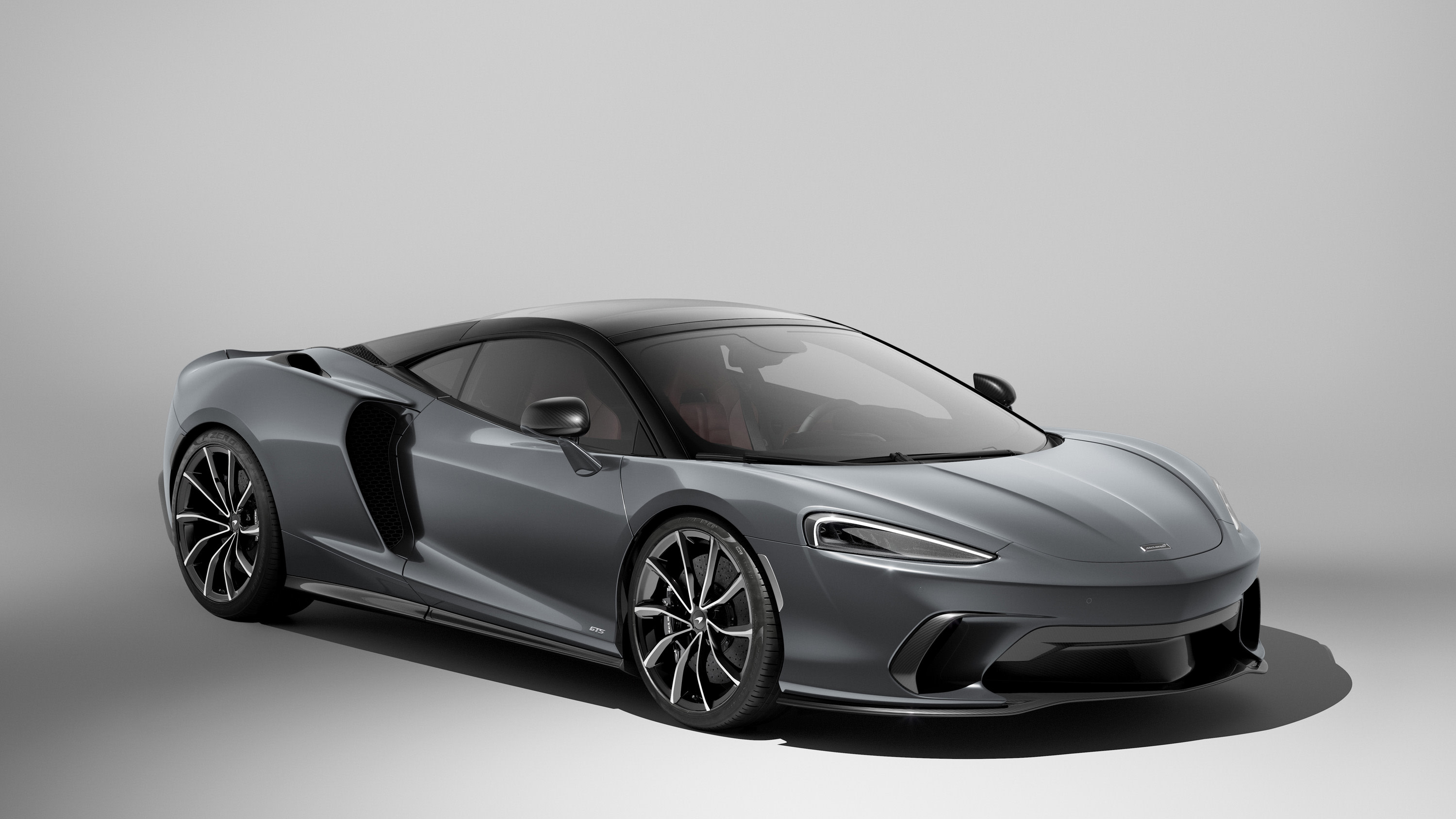 2024-mclaren-gts.jpg