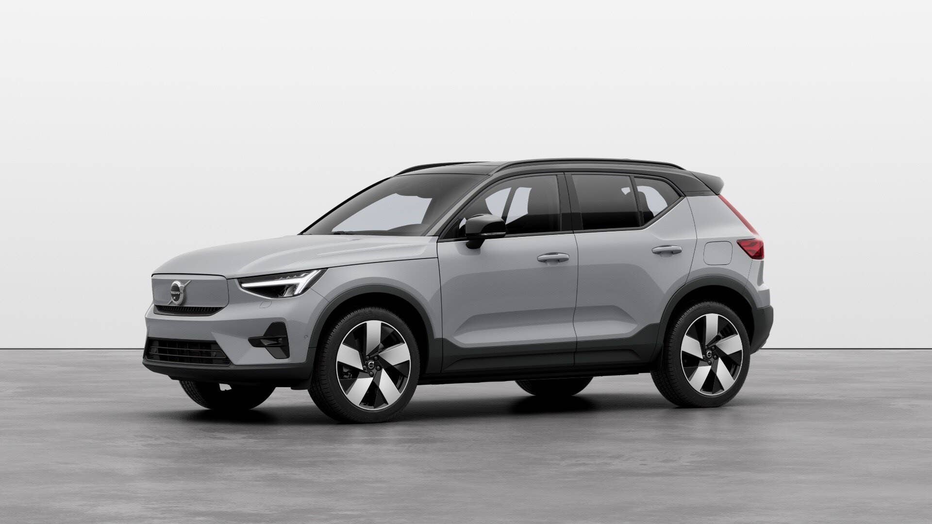 Volvo XC40 and C40 electrics get new motors, more horsepower, longer range