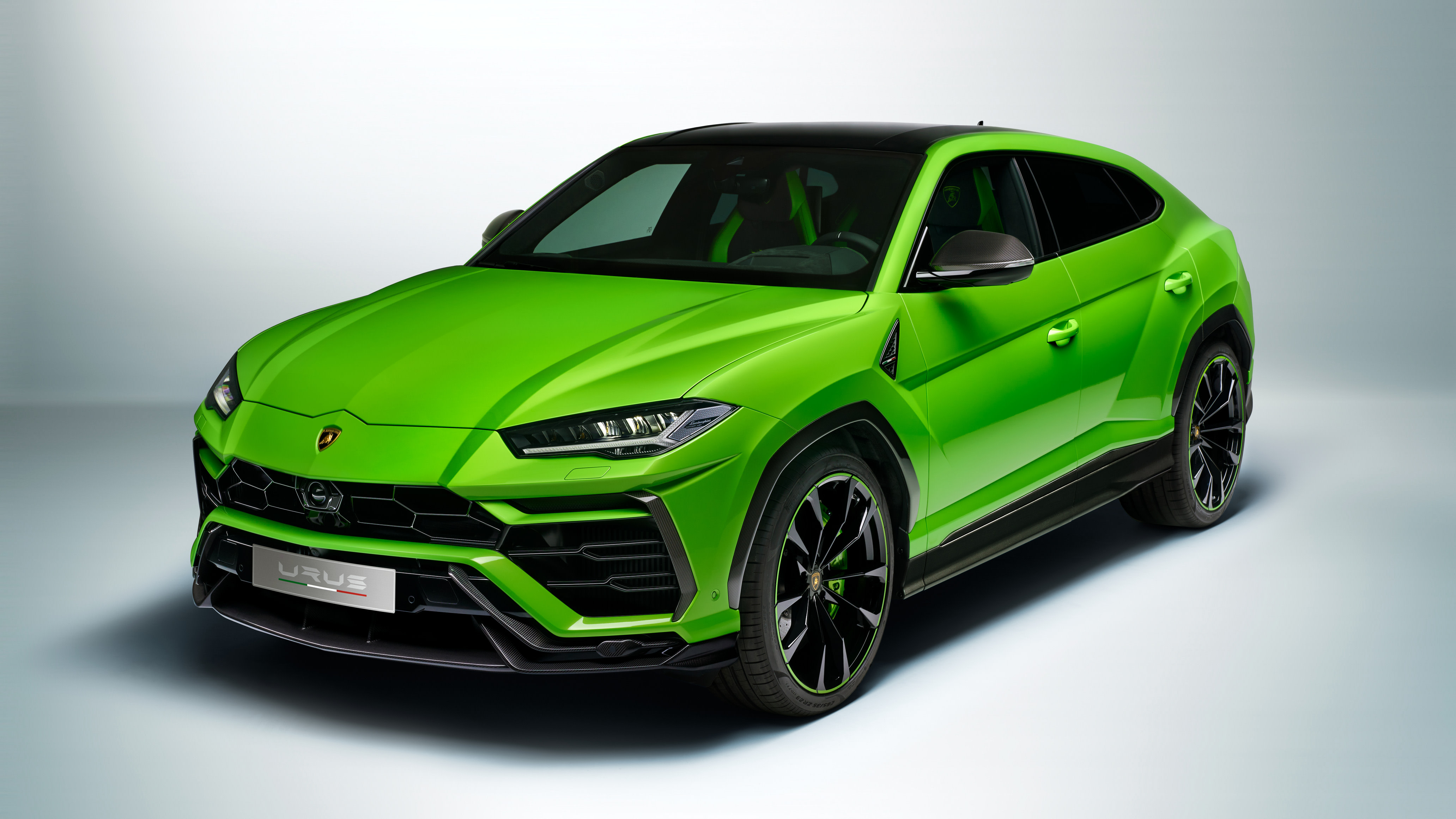 Lamborghini Urus The World Premiere カタログ Lamborghini Urus SE Makes World Premiere at Auto China Beijing 2024