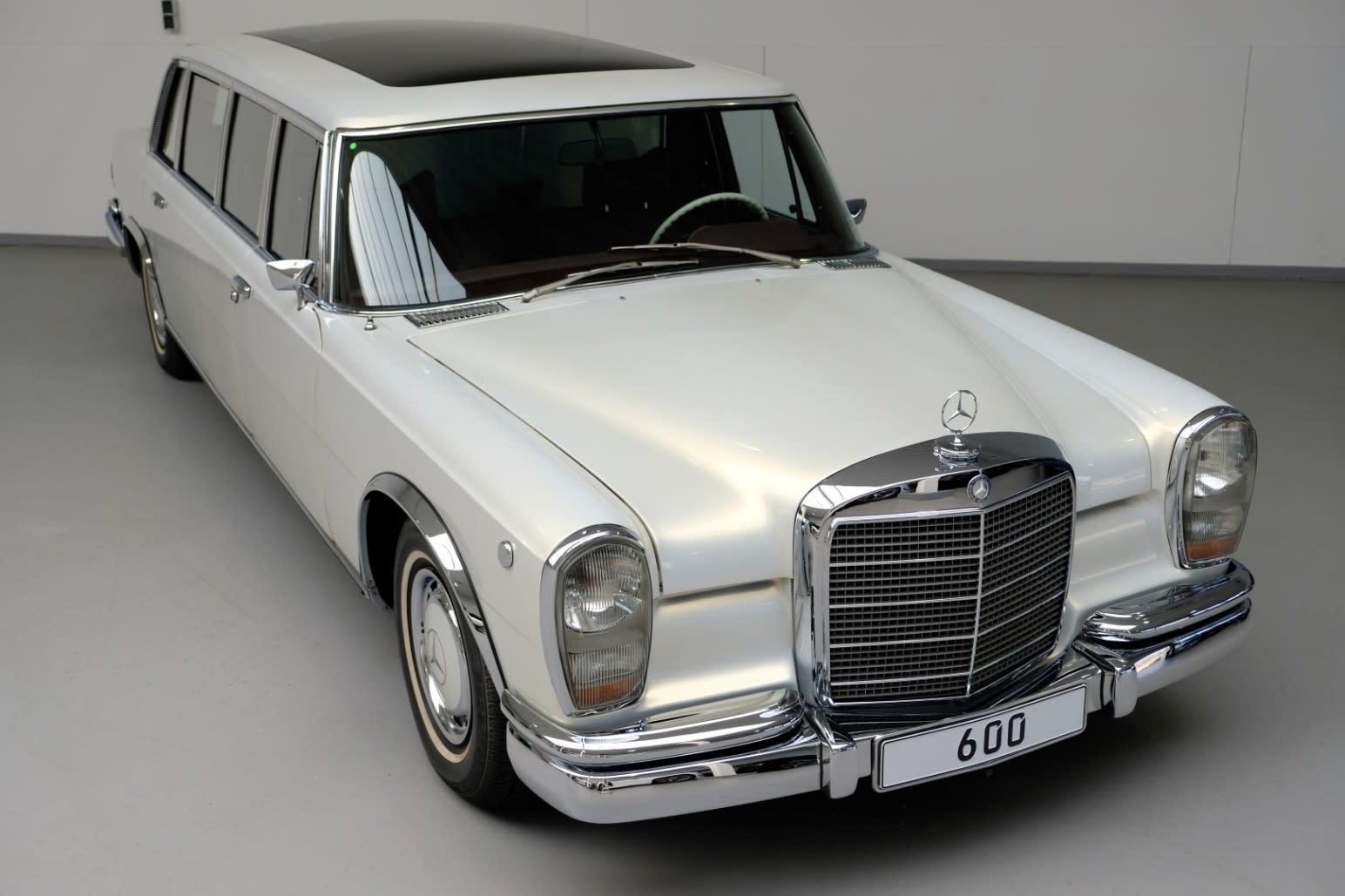 1975-mercedes-benz-600-resto-