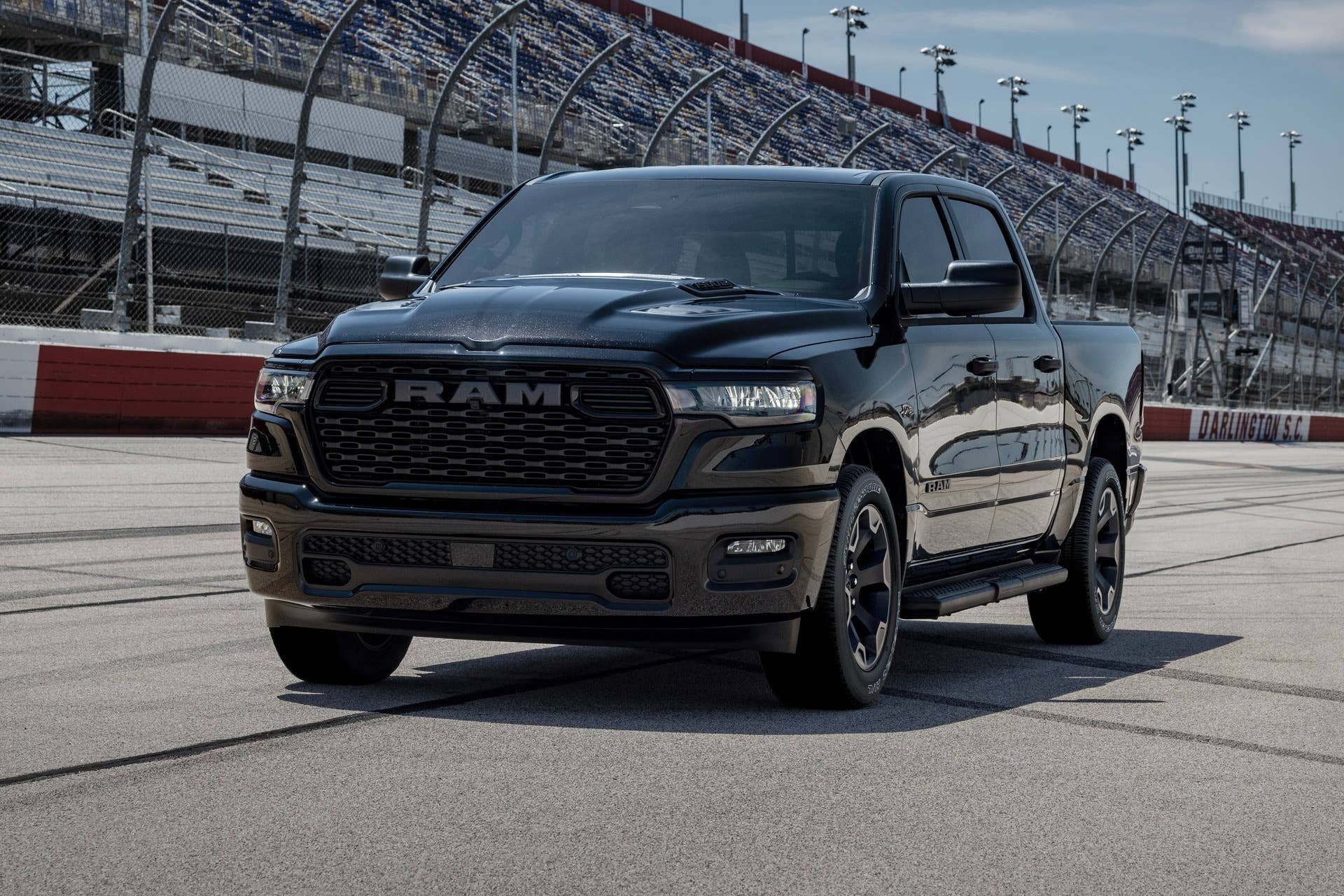 Legendary HEMI V8 Returns to 2026 Ram 1500 - Autoblog
