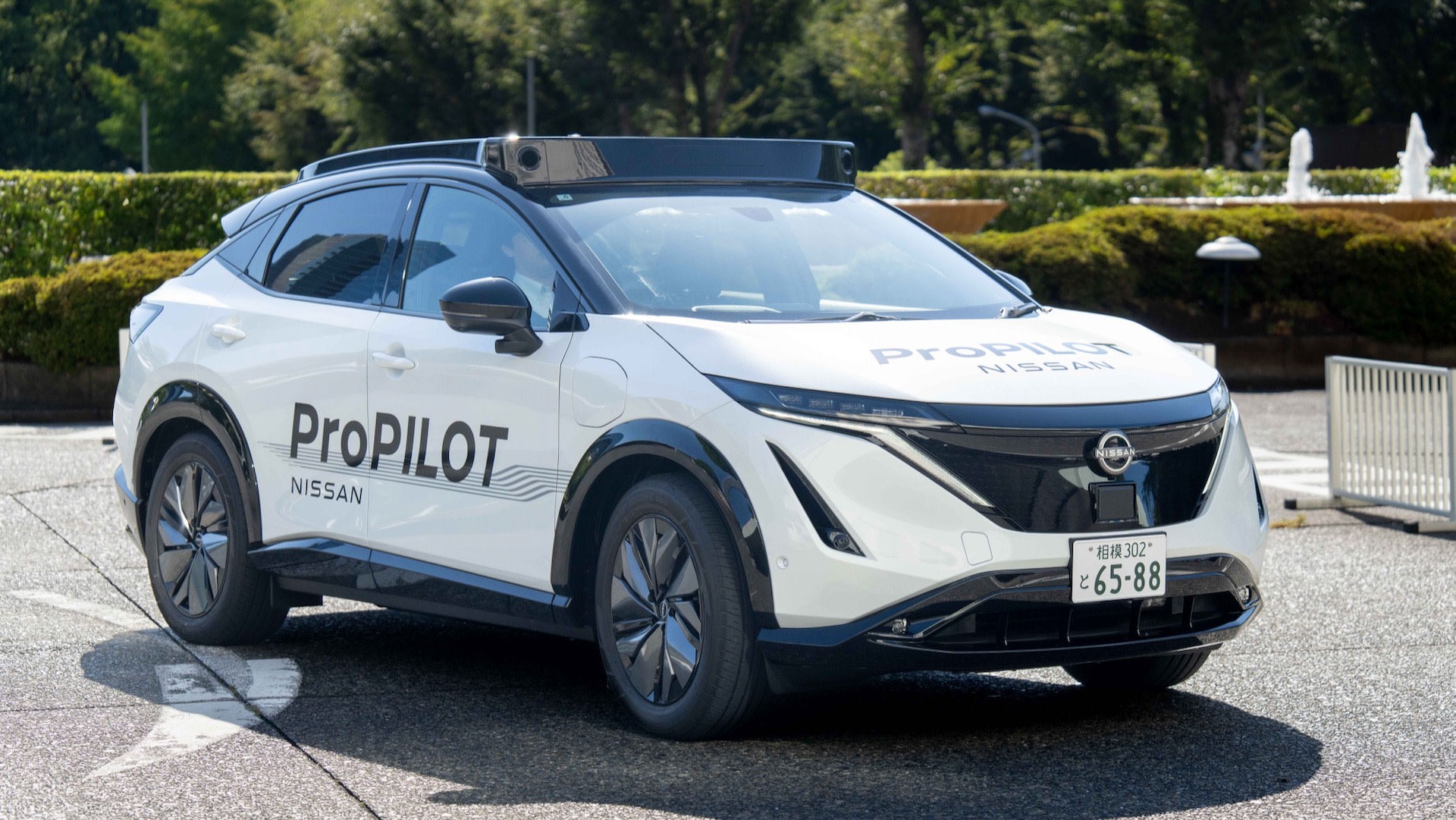 Nissan의 새로운 Propilot Assistant는 마침내 Tesla의 자동 조종 장치를 이길 수있었습니다